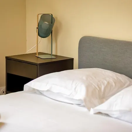 L'oiseau Blanc Un Petit Nid Proche De La Gare ! Apartman *