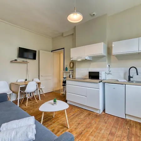 L'oiseau Blanc Un Petit Nid Proche De La Gare ! Apartment *