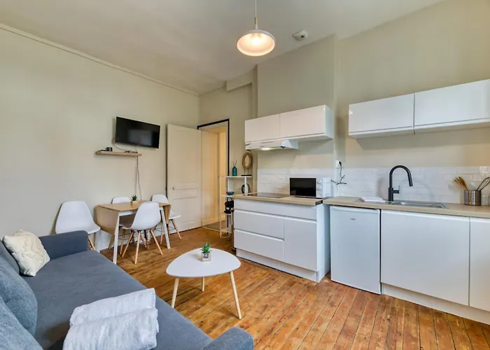 L'oiseau Blanc Un Petit Nid Proche De La Gare ! Appartement *